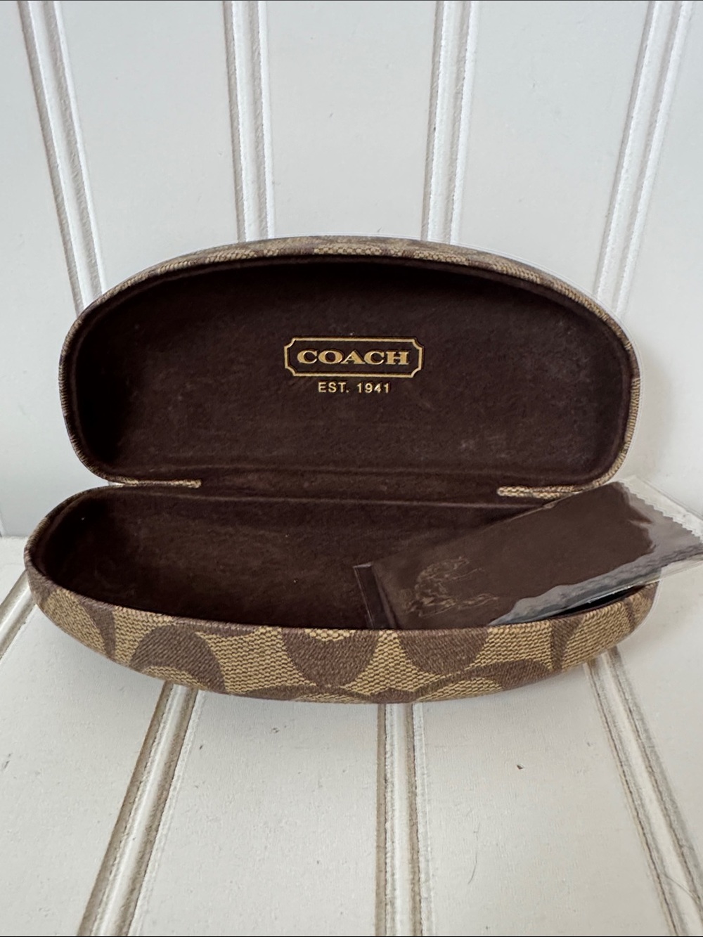 Coach CC Hard Clamshell Eye Glass Case ONLY lens cloth included Brown Tan